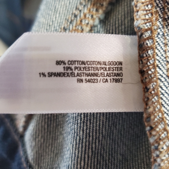 Dark wash Old Navy jean jacket - Picture 8 of 8